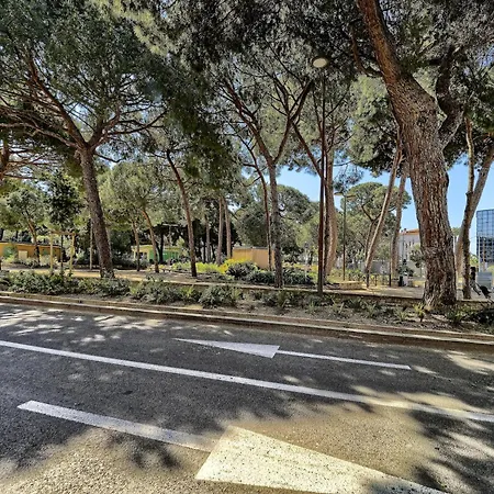 Family In Juan Les Pins * אנטיב